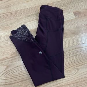 Lululemon leggings size 4 Excellent condition